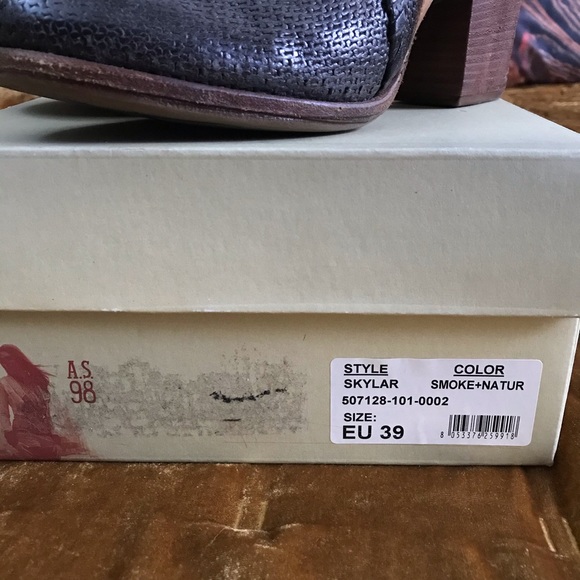 Sold!!!! A.S. Skylar leather booties - Picture 6 of 9